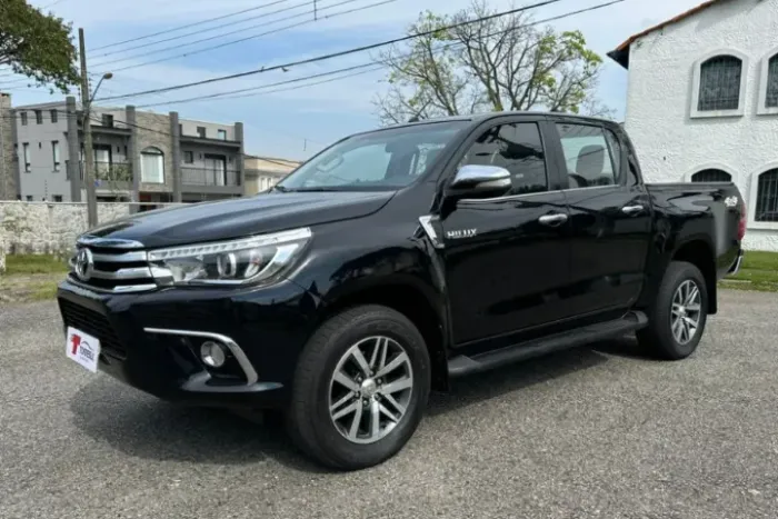 Toyota Hilux CD SRX 4X4 2.8 TDI 16V Diesel Aut. 2018