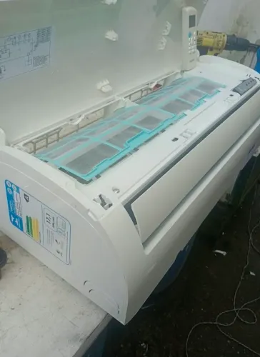Ar condicionado Comfee 9.000 Btus Cilíndrico semi novo