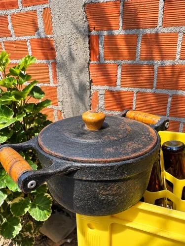 Panela de ferro fundido