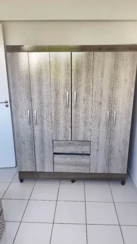 2 guarda roupas pelo preço de 1