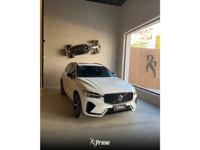 Volvo XC-60 T-8 Ultim.dark 2.0 AWD (híbrido) 2023