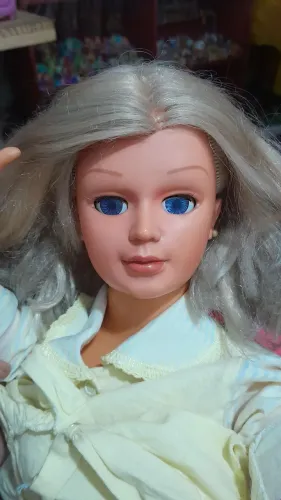 Boneca ganha nenem antiga anos 80 da Mino. Sem barriga e sem bebê