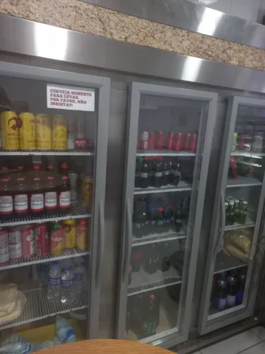 Geladeira auto serviço