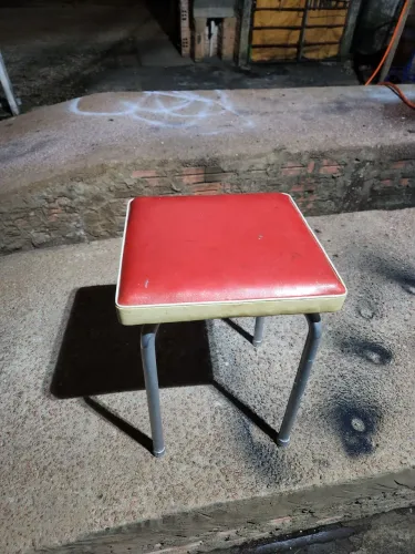 Banqueta antiga toda original