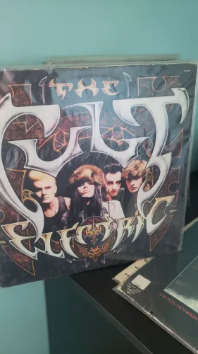 LP THE CULT