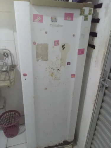 Vendo geladeira pra retirada de peça
