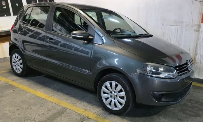 Volkswagen Fox 1.0 MI Total Flex 8V 5P 2014