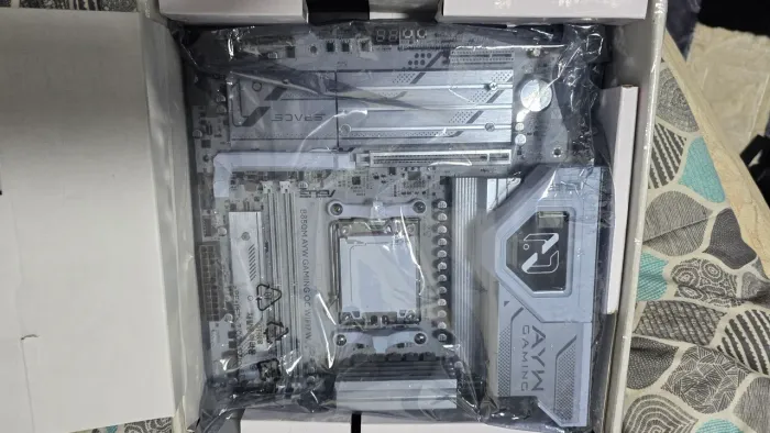 Placa mãe B850m aym gaming oc branca