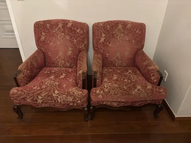 Poltronas Clássicas (2 poltronas)