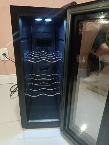 Adega Philco 12 garrafas