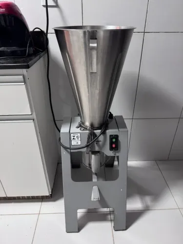 Liquidificador Comercial Basculante Skymsen 15 Litros 1,5CV 220V LB-15MB Inox