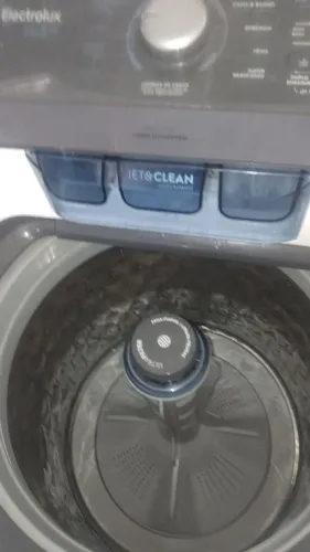Vendo maquina novinha com nota e garantia