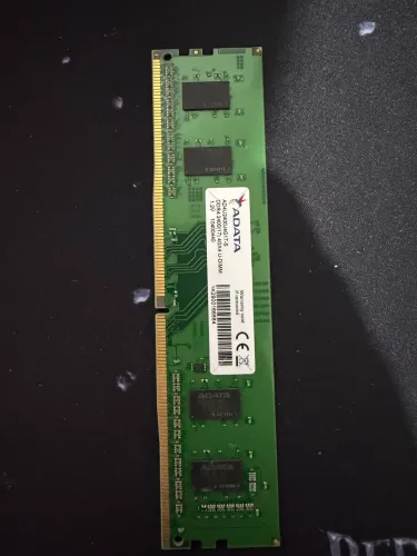 Memória RAM 8GB DDR4