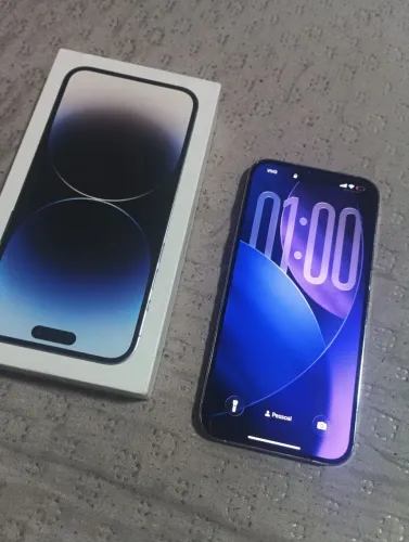iPhone 14 pro max com caixa
