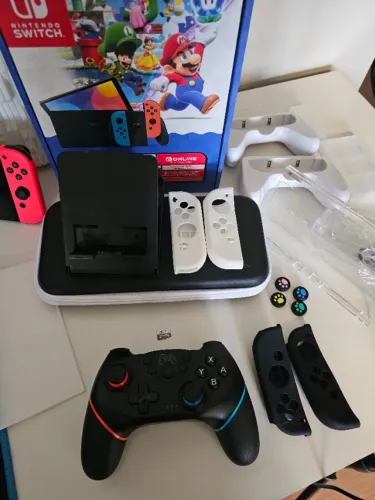Nintendo Swtch OLED + 256G + Joystick + Case + Acessórios