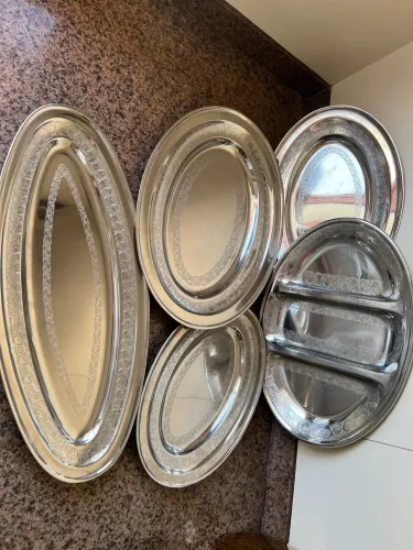 Cinco Travessas em Aço Inox (ArtPrata)