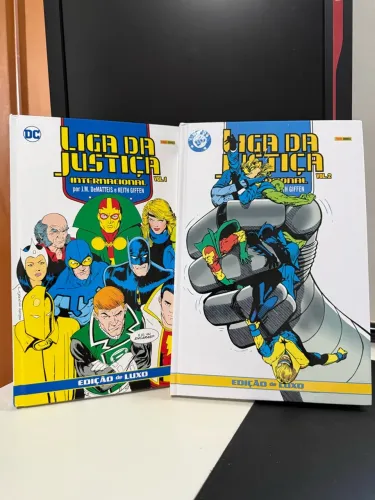Liga da Justiça Internacional (vol. 1 e 2)