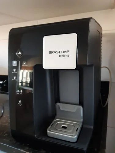 B Blend máquina que faz 30 tipos de bebidas