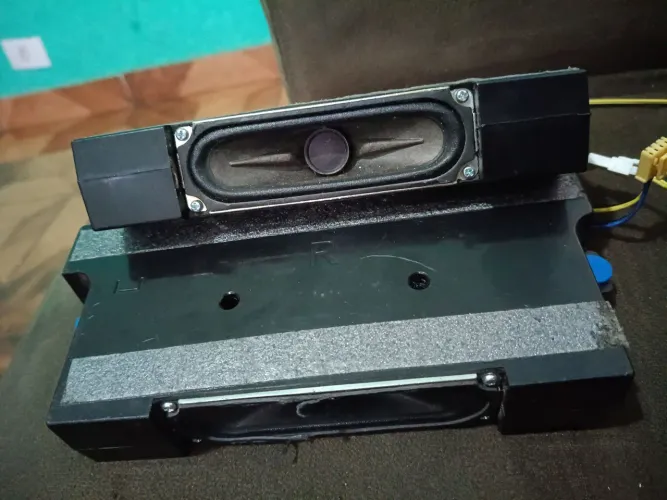 Alto falante UN55MU Samsung funcionando certinho