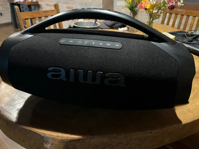 Boombox AIWA top demais