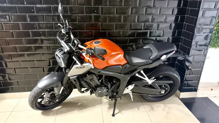 Cb 650R  2024 zera único dono