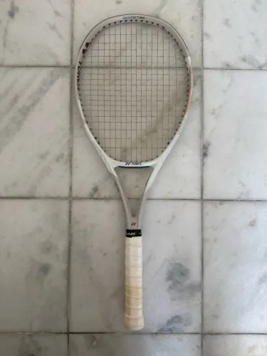 Yonex Vcore 98 Sand Beige L3 - Edição Limitada