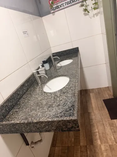 Pia Dupla com bancada