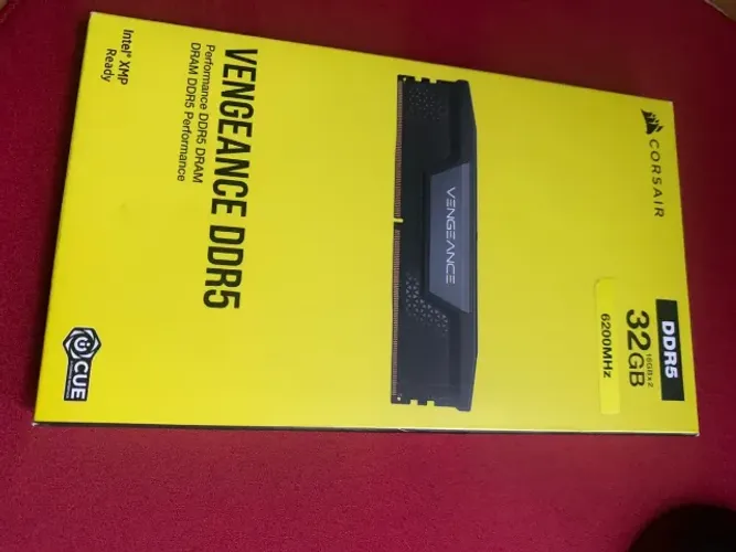 [LACRADO] MEMORIA RAM CORSAIR VENGEANCE DDR5 32GB (2x16GB) 6200MHz CL36