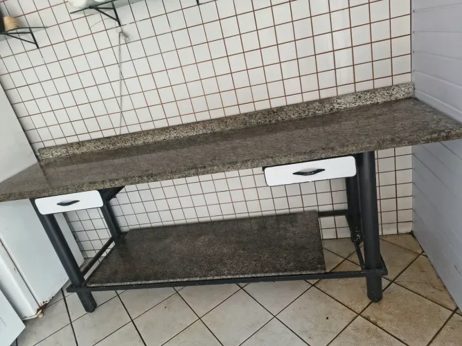 Mesa para comércio 