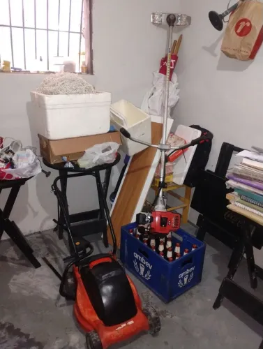Roçadeira Toyama tbc 63 profissional