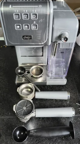 Máquina de café oster