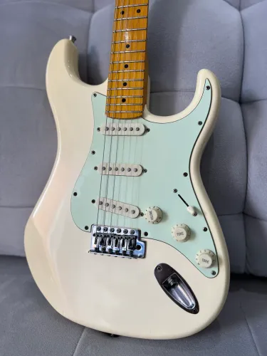 Guitarra TAGIMA TG 530 (TOP)