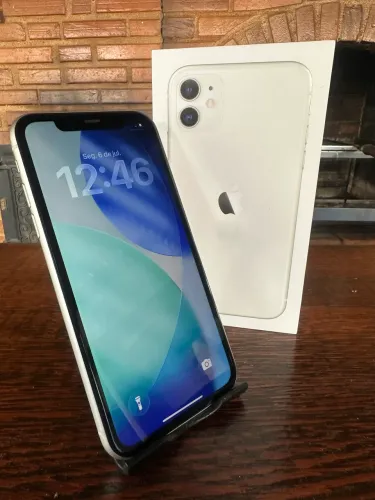 iPhone 11 - 64GB todo original