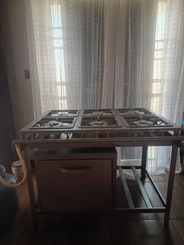 Vendo fogão industrial Tron 6 bocas