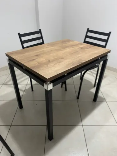 Vende-se conjunto de mesa