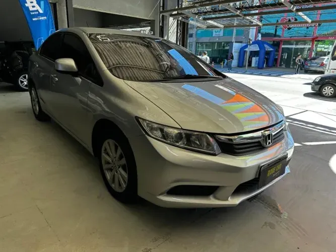 Honda Civic Sedan LXS 1.8/1.8 Flex 16V Aut. 4P 2015