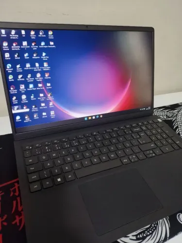 Notebook Impecável Dell Ryzen 5 5500U 16GB RAM
