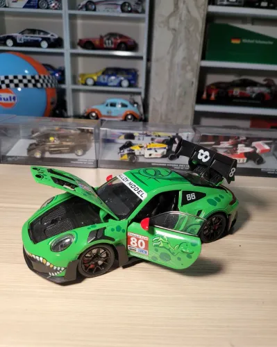 Miniatura 1:24 Porsche Gt3 rs Dinossaur paint importada