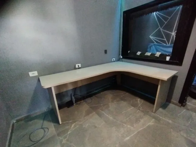 Mesa em L