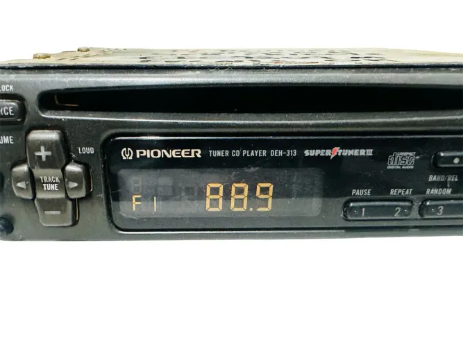 Rádio Automotivo Pioneer Deh-313 Para Revisão Ler Anúncio