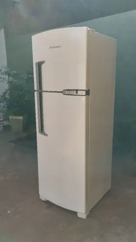 Geladeira Frost free Brastemp 375 litros gelando muito bem entrego