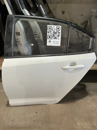 PORTA TRASEIRA ESQUERDA TOYOTA COROLLA