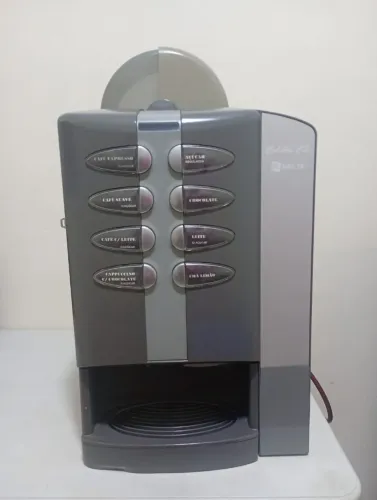 Maquina de Cafe Multi Bebida