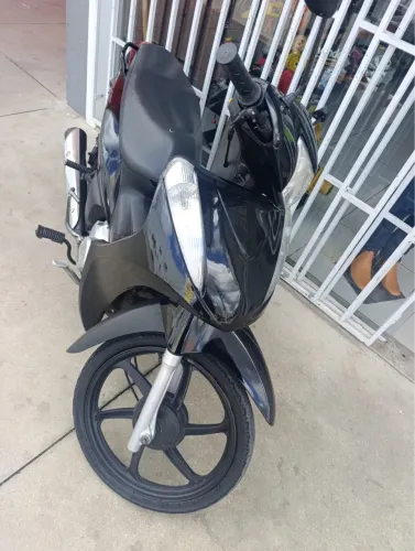 Biz 125 2015