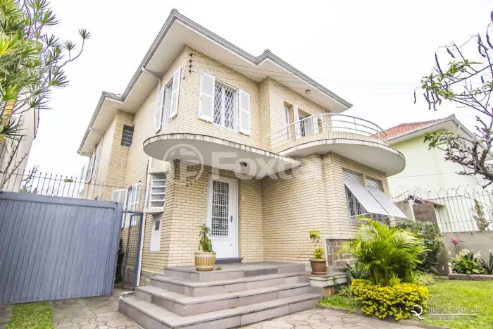 Casa à venda Rua General Gomes Carneiro, Medianeira - Porto Alegre