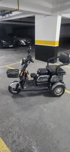 Triciclo Elétrico