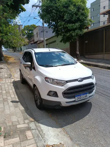 Ford Ecosport Freestyle 1.6 16V Flex 5P 2014