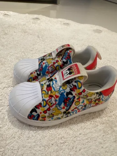 Tênis Superstar Adidas Mickey Tamanho 24