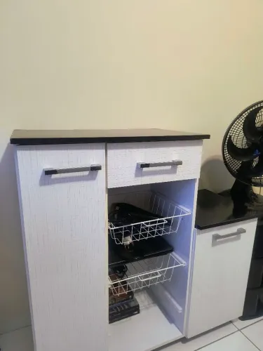 Armário multiuso cozinha