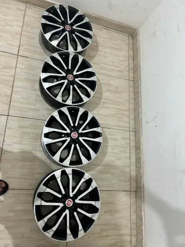 4 rodas aro 15 para deixar seu veículo mas valorizado